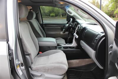 2008 Toyota Sequoia SR5   - Photo 19 - Salem, OR 97317