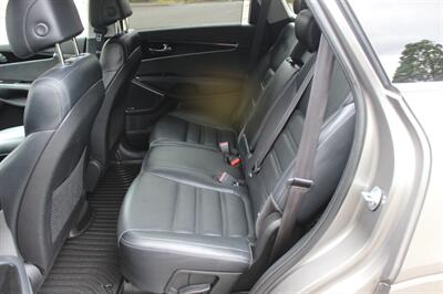 2017 Kia Sorento SX Limited V6   - Photo 13 - Salem, OR 97317