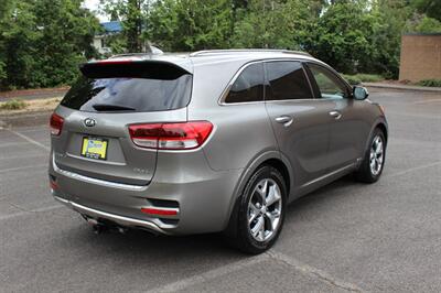2017 Kia Sorento SX Limited V6   - Photo 4 - Salem, OR 97317