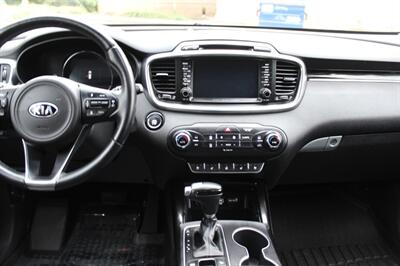 2017 Kia Sorento SX Limited V6   - Photo 15 - Salem, OR 97317
