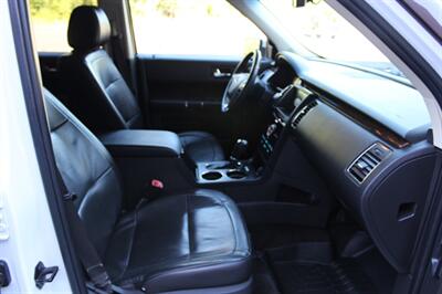 2017 Ford Flex Limited   - Photo 19 - Salem, OR 97317