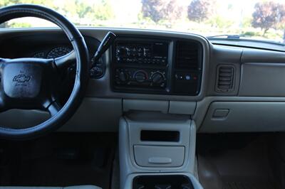 2001 Chevrolet Suburban 1500 LS   - Photo 13 - Salem, OR 97317