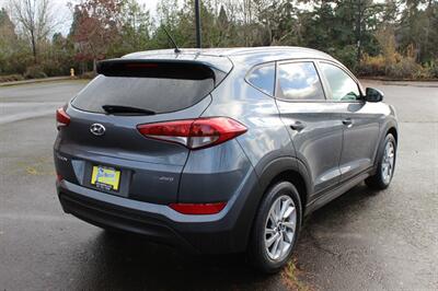 2016 Hyundai Tucson SE   - Photo 4 - Salem, OR 97317