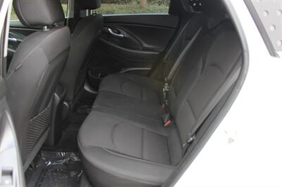 2018 Hyundai ELANTRA GT GL SE   - Photo 13 - Salem, OR 97317