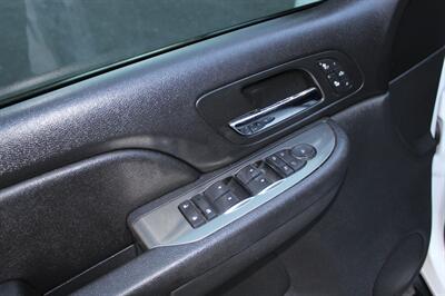 2007 Chevrolet Tahoe LTZ   - Photo 11 - Salem, OR 97317