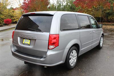 2017 Dodge Grand Caravan SE   - Photo 4 - Salem, OR 97317