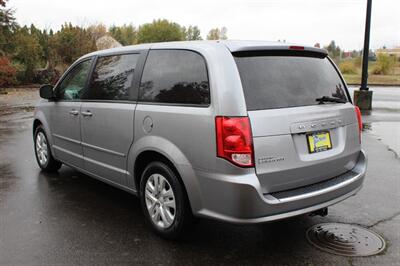 2017 Dodge Grand Caravan SE   - Photo 3 - Salem, OR 97317