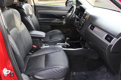 2019 Mitsubishi Outlander SEL   - Photo 18 - Salem, OR 97317