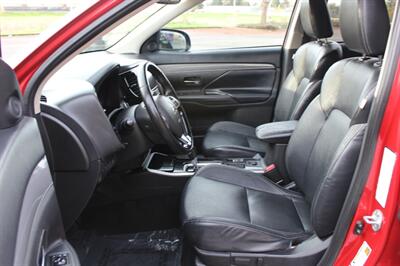 2019 Mitsubishi Outlander SEL   - Photo 10 - Salem, OR 97317