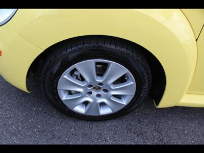 2010 Volkswagen New Beetle Base PZEV   - Photo 19 - Salem, OR 97317