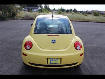 2010 Volkswagen New Beetle Base PZEV   - Photo 8 - Salem, OR 97317