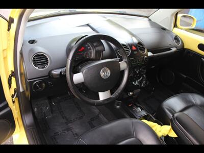 2010 Volkswagen New Beetle Base PZEV   - Photo 9 - Salem, OR 97317