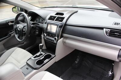 2012 Toyota Camry LE   - Photo 16 - Salem, OR 97317
