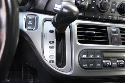 2005 Honda Odyssey Touring w/DVD w/Navi - Photo 12 - Salem, OR 97317