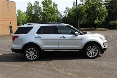 2016 Ford Explorer Limited - Photo 5 - Salem, OR 97317