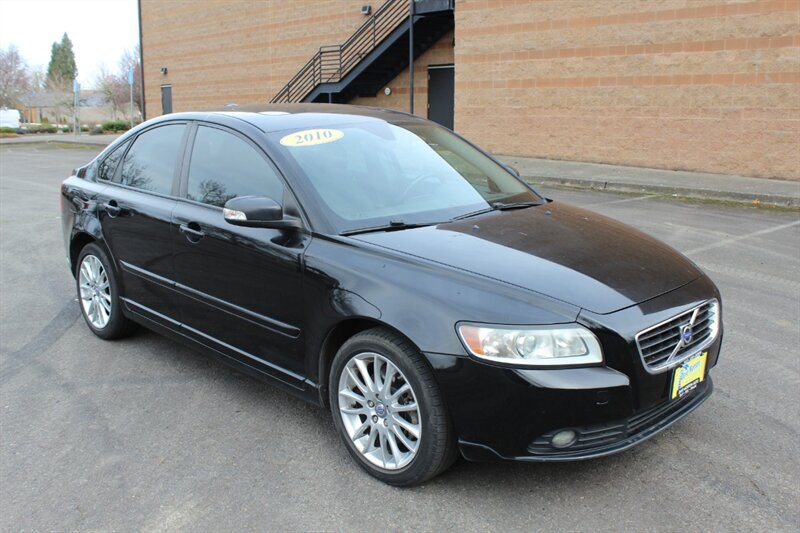 2010 Volvo S40 2.4i  