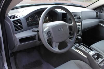 2007 Jeep Grand Cherokee Laredo   - Photo 9 - Salem, OR 97317