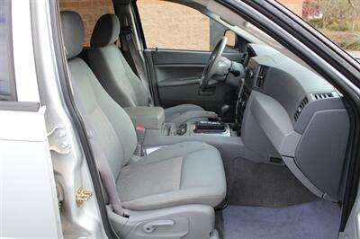 2007 Jeep Grand Cherokee Laredo   - Photo 18 - Salem, OR 97317