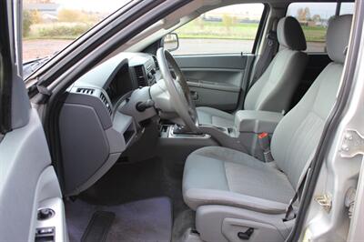 2007 Jeep Grand Cherokee Laredo   - Photo 10 - Salem, OR 97317