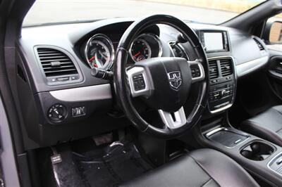 2018 Dodge Grand Caravan GT   - Photo 9 - Salem, OR 97317