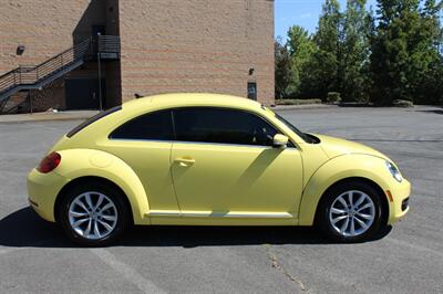 2014 Volkswagen Beetle-Classic TDI   - Photo 5 - Salem, OR 97317