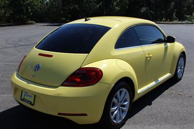 2014 Volkswagen Beetle-Classic TDI   - Photo 4 - Salem, OR 97317