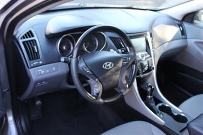 2012 Hyundai SONATA Limited   - Photo 9 - Salem, OR 97317