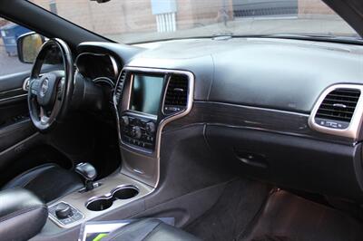 2014 Jeep Grand Cherokee Overland   - Photo 17 - Salem, OR 97317