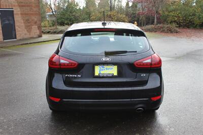 2017 Kia Forte5 EX   - Photo 8 - Salem, OR 97317