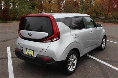 2020 Kia Soul S - Photo 4 - Salem, OR 97317
