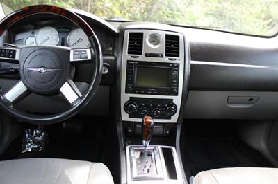 2007 Chrysler 300C   - Photo 14 - Salem, OR 97317