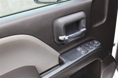 2018 Chevrolet Silverado 2500 Work Truck   - Photo 11 - Salem, OR 97317