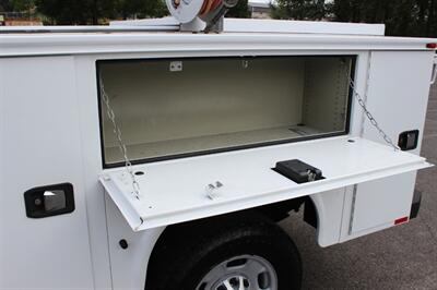 2018 Chevrolet Silverado 2500 Work Truck   - Photo 16 - Salem, OR 97317