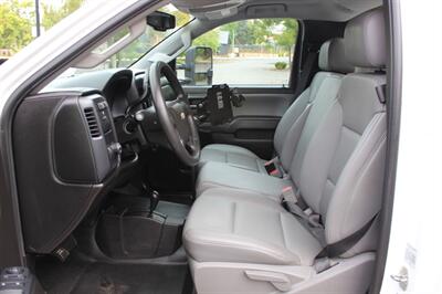 2018 Chevrolet Silverado 2500 Work Truck   - Photo 10 - Salem, OR 97317