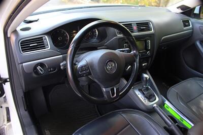 2013 Volkswagen Jetta SEL PZEV - Photo 9 - Salem, OR 97317