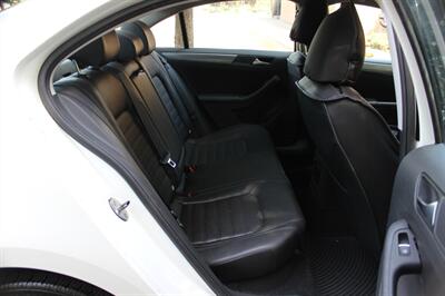 2013 Volkswagen Jetta SEL PZEV - Photo 15 - Salem, OR 97317