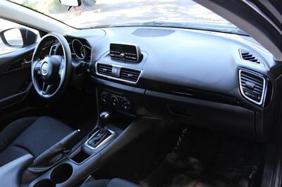 2014 Mazda Mazda3 Hatchback i Sport   - Photo 17 - Salem, OR 97317