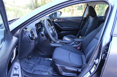 2014 Mazda Mazda3 Hatchback i Sport   - Photo 10 - Salem, OR 97317