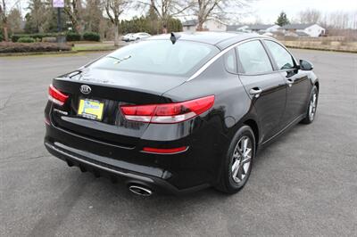 2019 Kia Optima LX   - Photo 4 - Salem, OR 97317