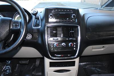 2014 Dodge Grand Caravan American Value Package   - Photo 14 - Salem, OR 97317