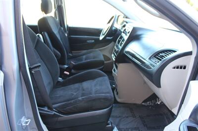 2014 Dodge Grand Caravan American Value Package   - Photo 20 - Salem, OR 97317