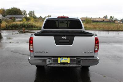 2019 Nissan Frontier SV   - Photo 8 - Salem, OR 97317