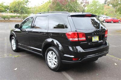 2018 Dodge Journey SXT   - Photo 3 - Salem, OR 97317