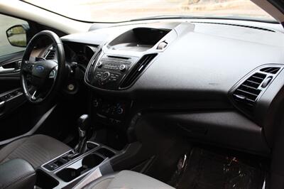2017 Ford Escape SE - Photo 17 - Salem, OR 97317