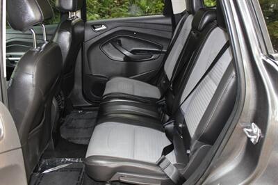 2017 Ford Escape SE - Photo 13 - Salem, OR 97317