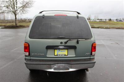 1998 Ford Explorer XLT   - Photo 9 - Salem, OR 97317