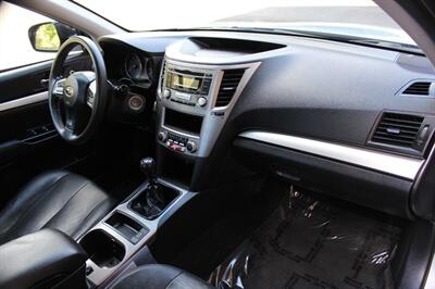 2013 Subaru Legacy 2.5i - Photo 16 - Salem, OR 97317