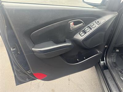 2011 Hyundai TUCSON GLS   - Photo 11 - Salem, OR 97317