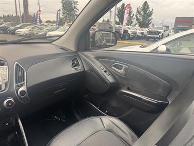 2011 Hyundai TUCSON GLS   - Photo 13 - Salem, OR 97317