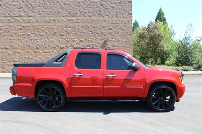 2008 Chevrolet Avalanche LTZ   - Photo 5 - Salem, OR 97317